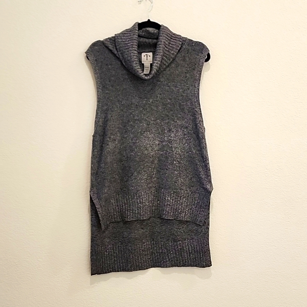 Rain&rose cowl neck sleeveless sweater size small